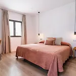 Arena House Conil Penzion 4*